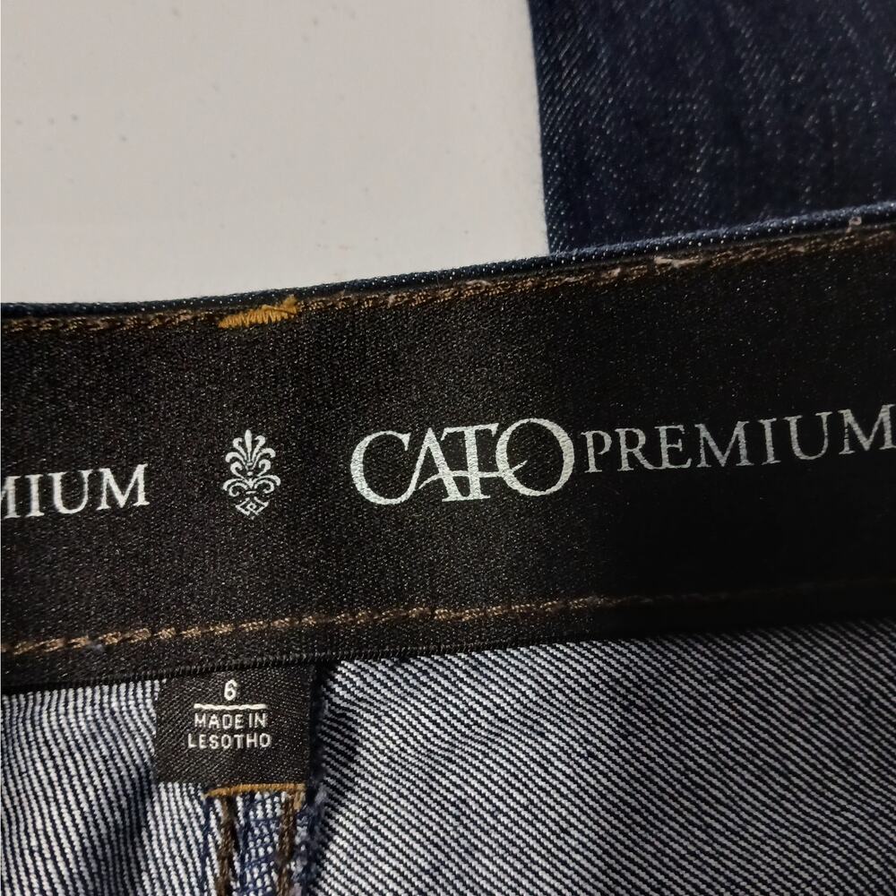 Cato Premium Women's Denim Jeans Size 6 Blue Straight Dark Wash Western Cowgirl - Picture 3 of 7